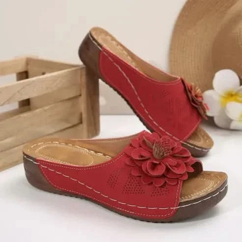 NESSA FLOWER DETAIL COMFORT SANDALS