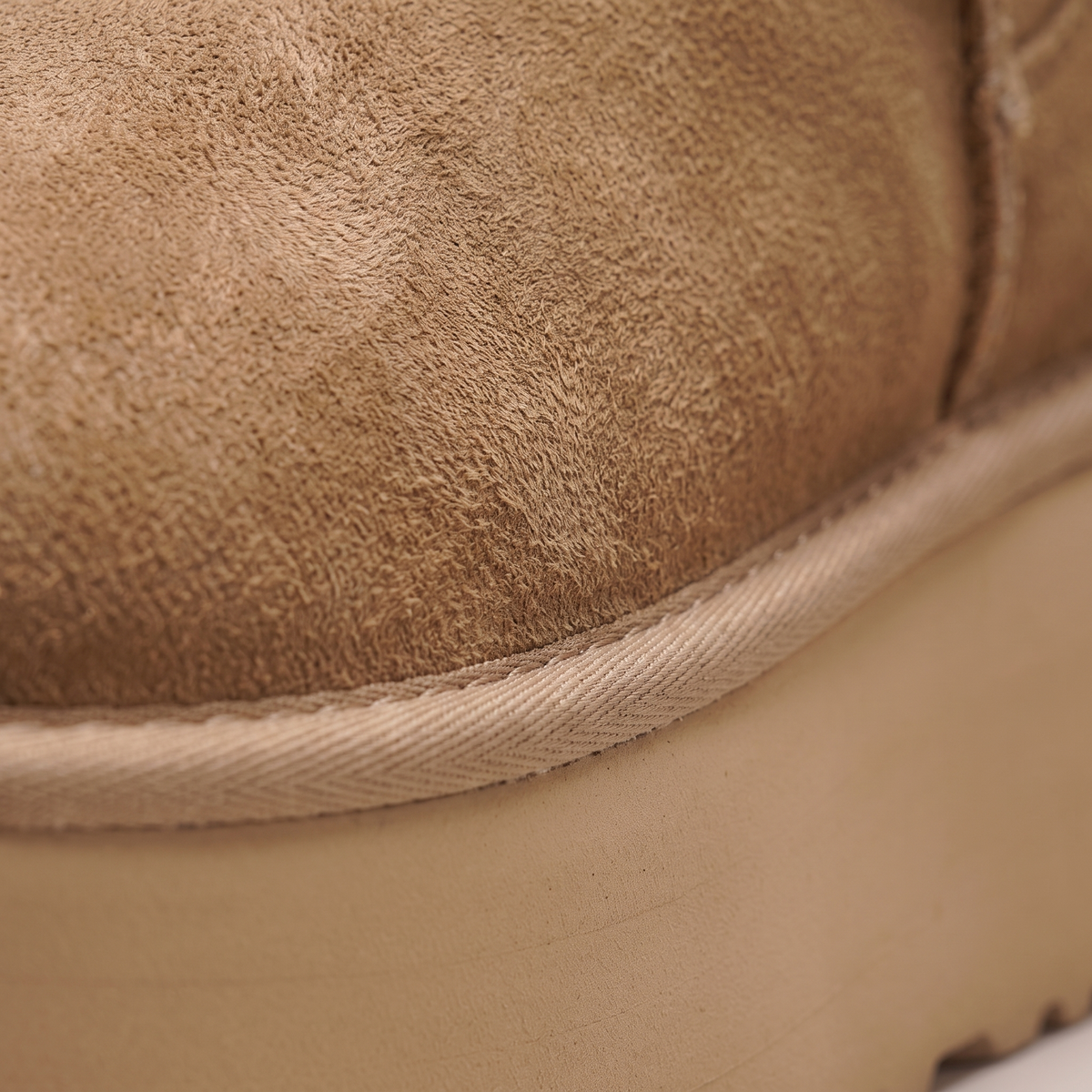 PREMIUM SHEARLING ANKLE BOOTS