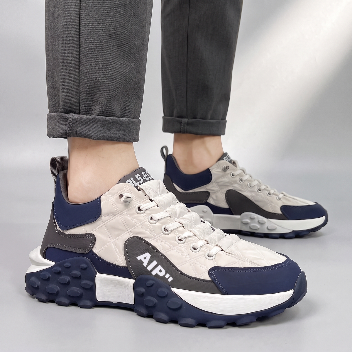 RETRO COMFORT RUNNING TRAINERS