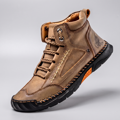 RUGGED OUTDOOR WALKING BOOTS