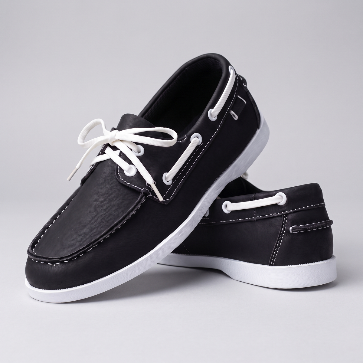 CLASSIC LEATHER BOAT SHOES