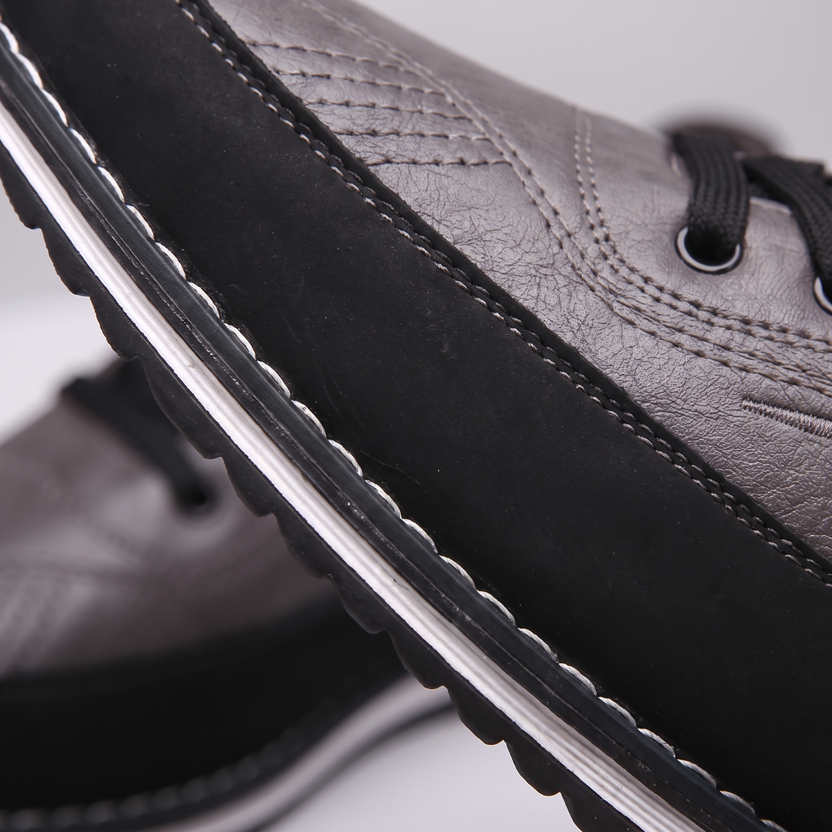 MODERN SUPPORT LEATHER TRAINERS