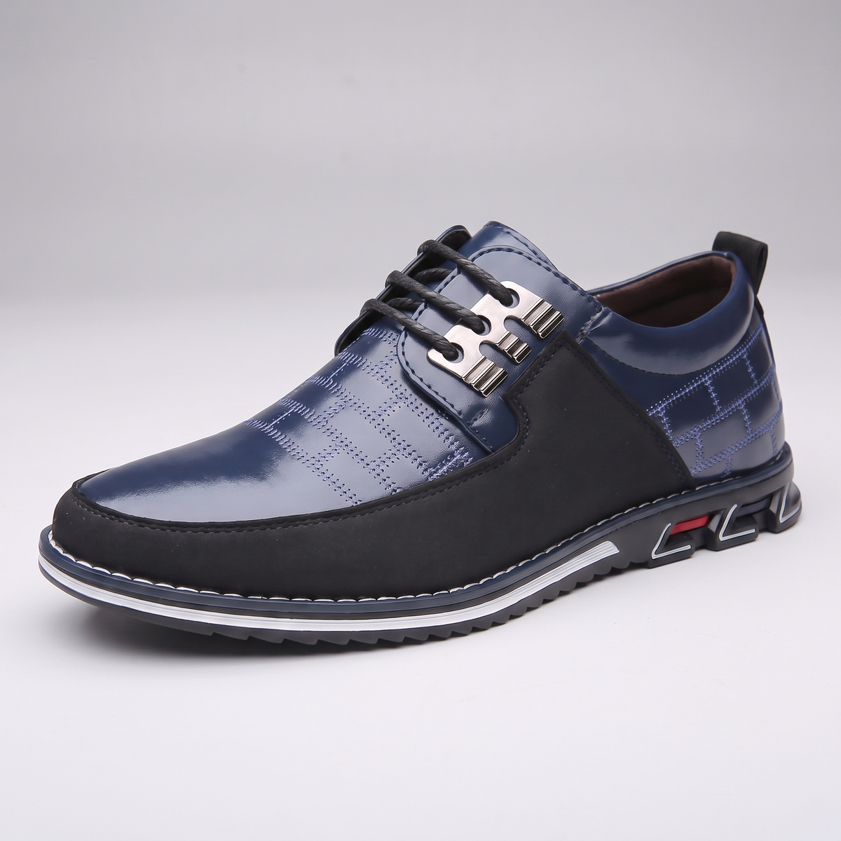 POLISHED EVERYDAY LEATHER SHOES