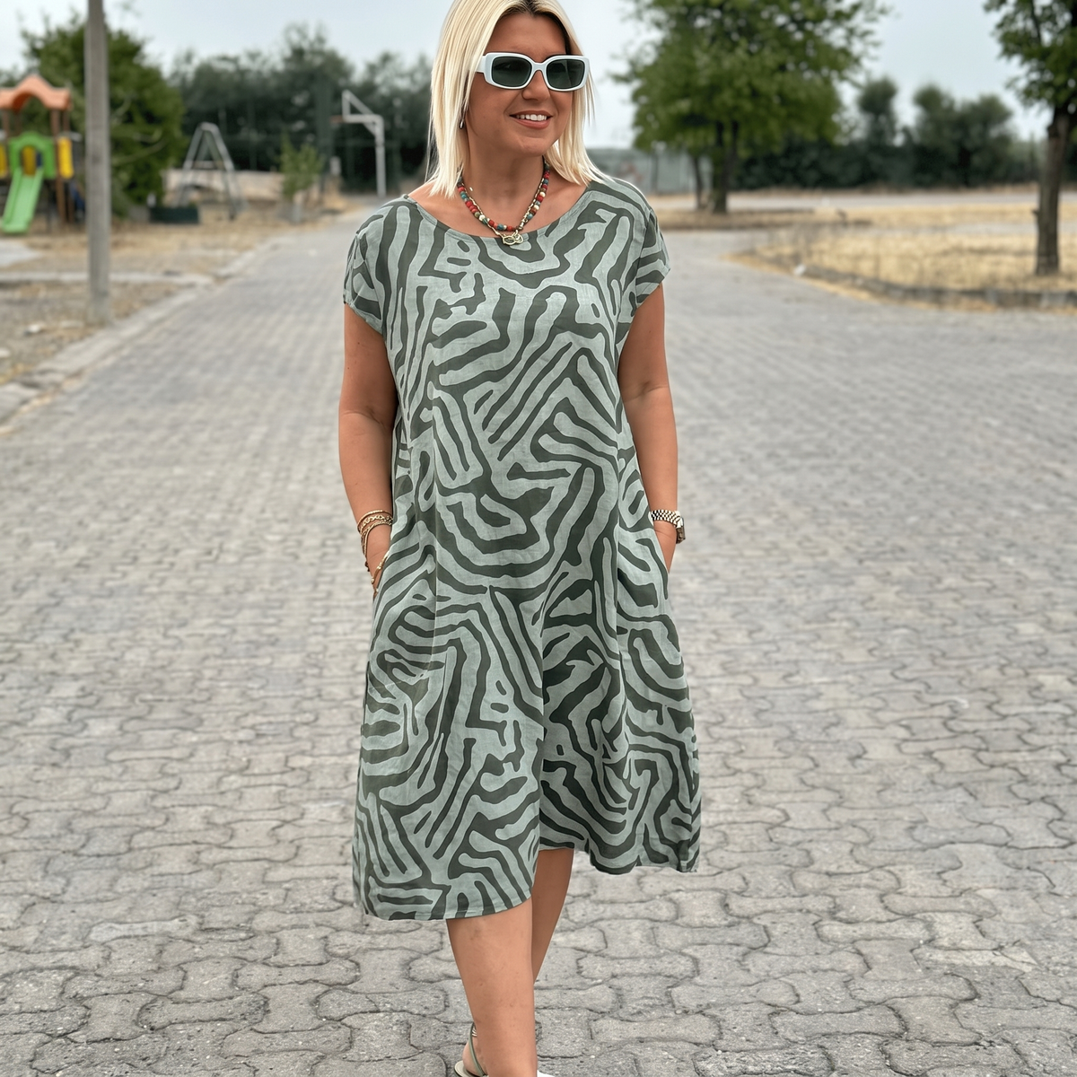 ELINORA BREEZY ROUND-NECK SUNDRESS