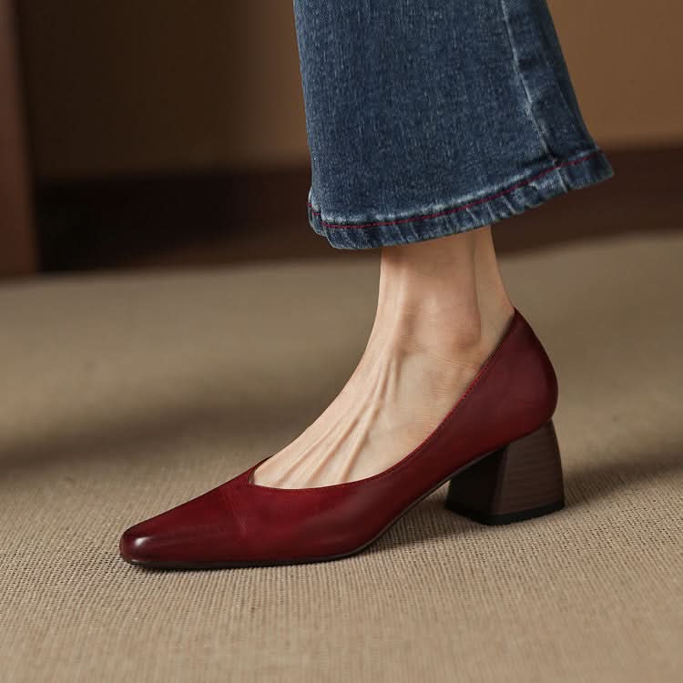 LIVIA LUXE PUMPS