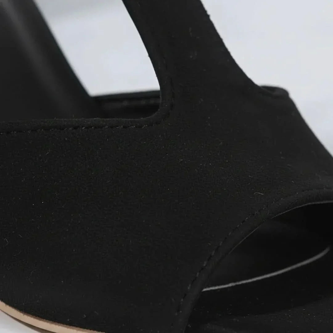 CLASSIC SUEDE HEELS