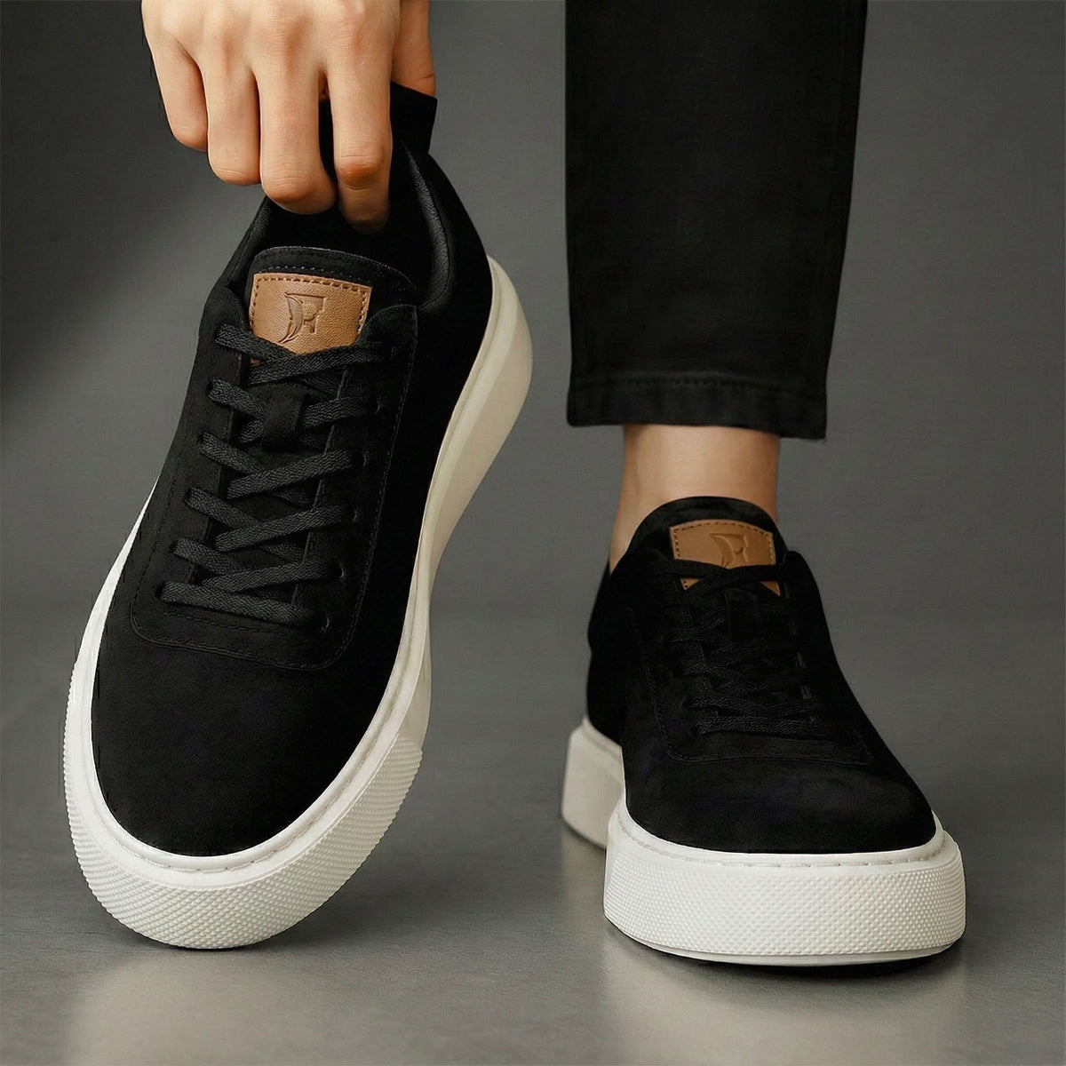 HARRINGTON SUEDE COMFORT TRAINERS